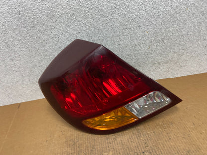 2001 to 2003 Oldsmobile Aurora Left Driver LH Side Tail Light AE2682 DG0