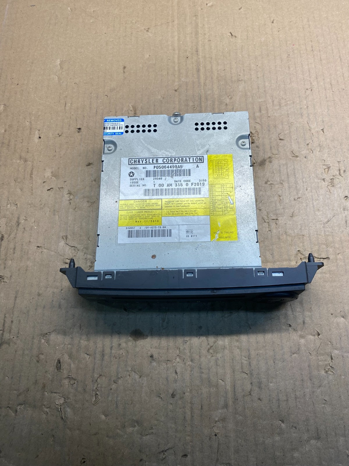 2009 2010 2011 Volkswagen Routan Video DVD Player AC2422 DG3