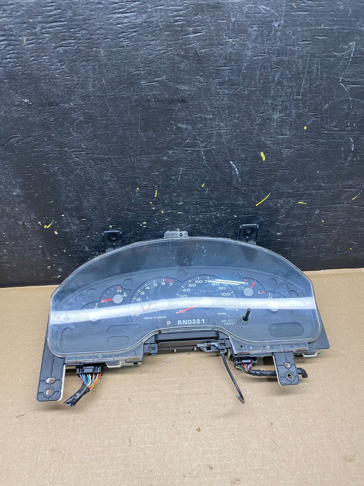 2004 2005 Ford Explorer Speedometer Cluster Gauge Oem S2690 DG0