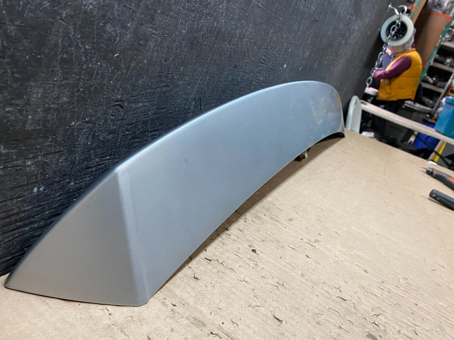 2007 to 2013 Mitsubishi Outlander Rear Spoiler 3RD Brake Light OEM j0451 DG12