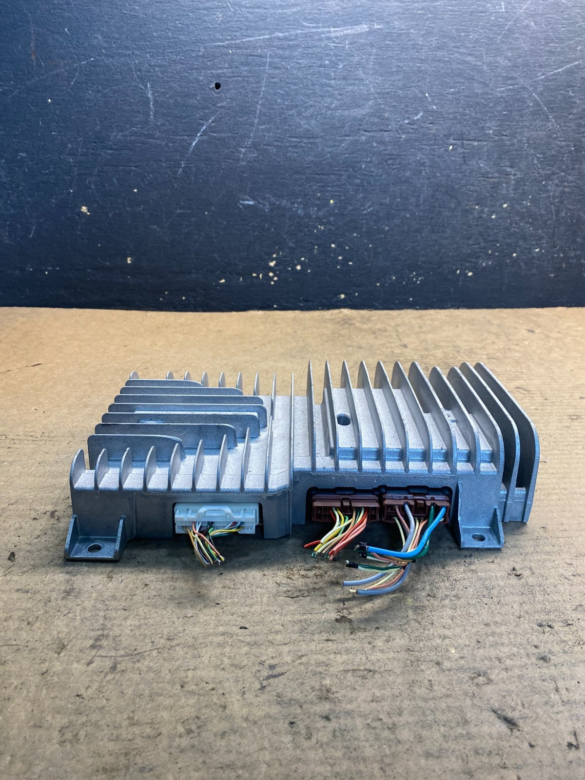 2009 to 2014 Nissan Maxima Radio Audio System Amplifier Module AMP aa2900 DG1