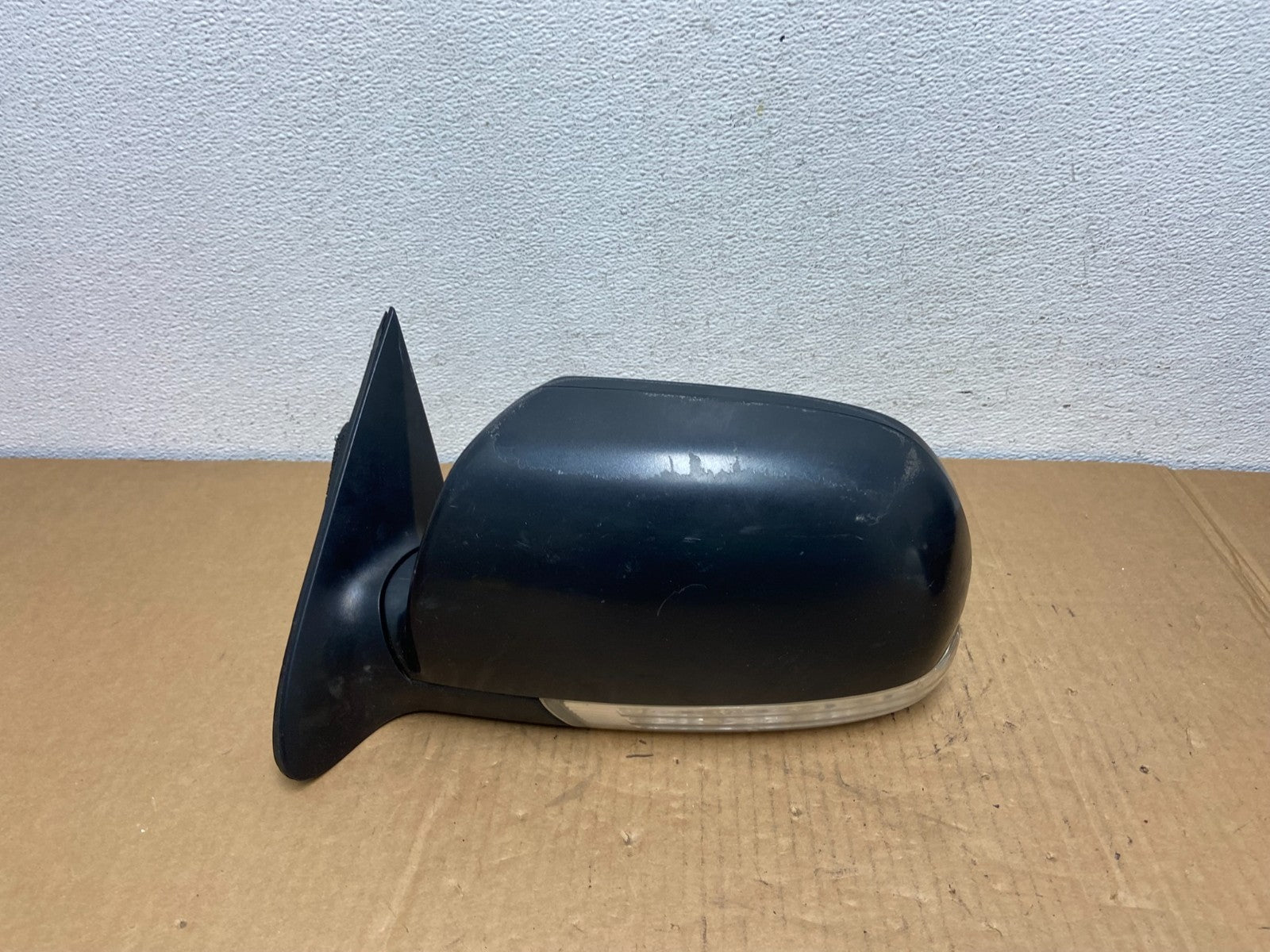 2007 to 2012 Hyundai Veracruz Left Driver View Turn Sgn Door Mirror AC757 DW0