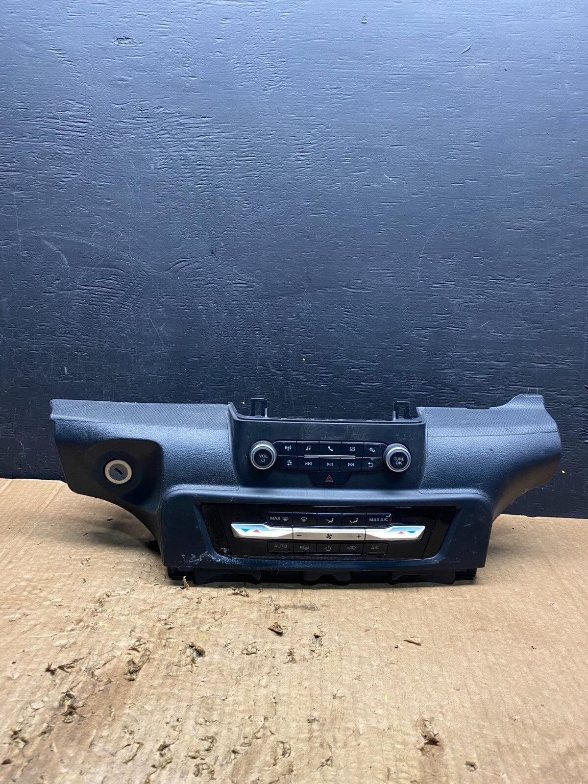 2020 to 2023 Ford Explorer Radio Climate Control Panel Trim G4022 DG10