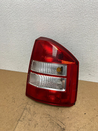 2007 2008 2009 2010 Jeep Compass Right Passenger Rh Tail Light Oem AC3200 DW0