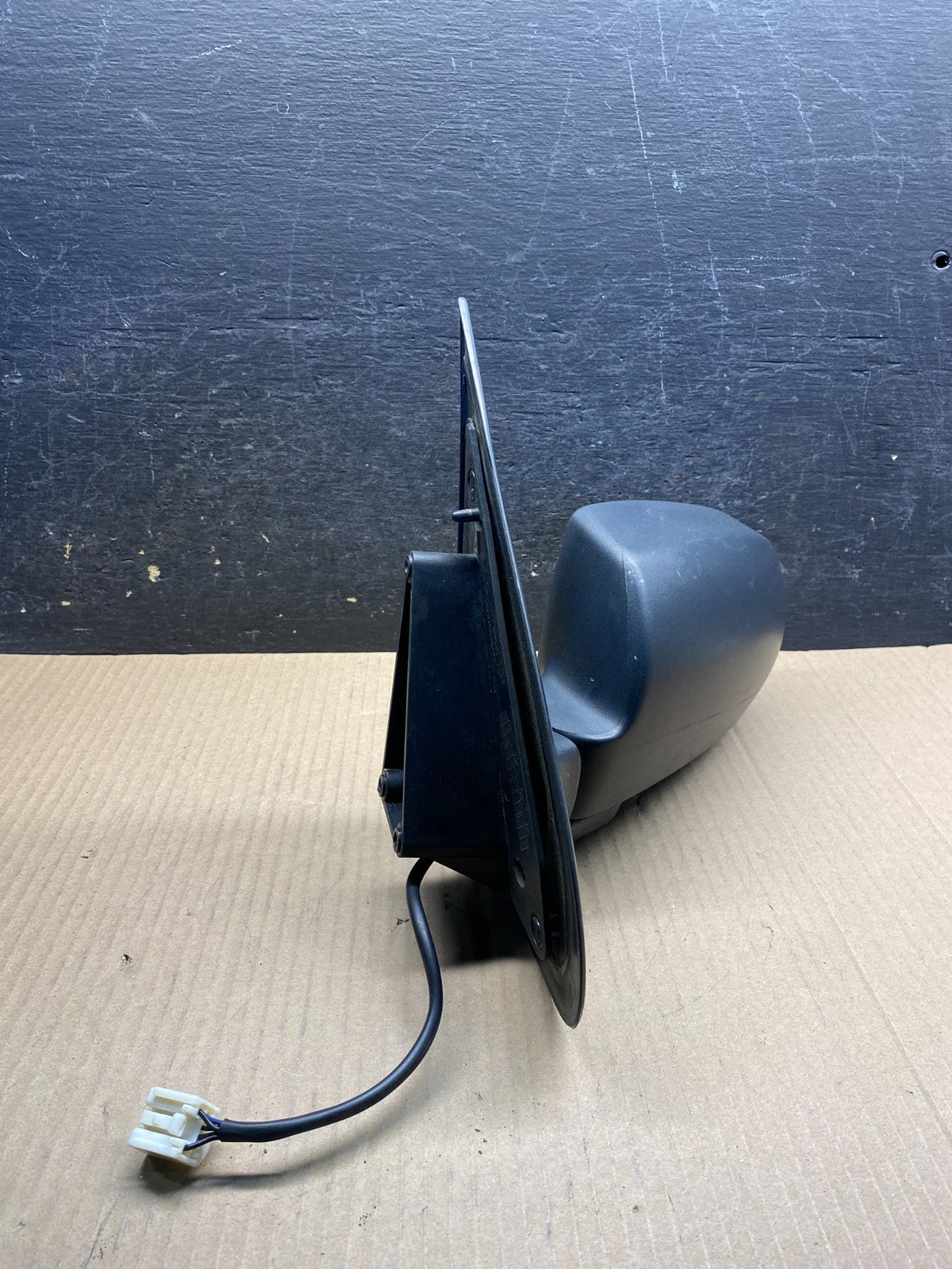 2001 to 2006 Mazda Tribute Left Driver LH Side View Door Mirror AI0330 DG1