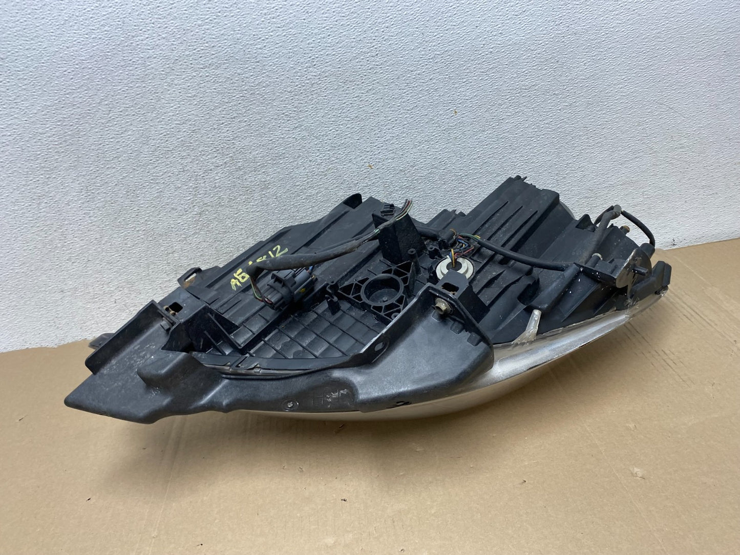2010 - 2012 Mazda Cx9 Cx-9 Right Passenger RH Headlight Halogen AG6812 DW8