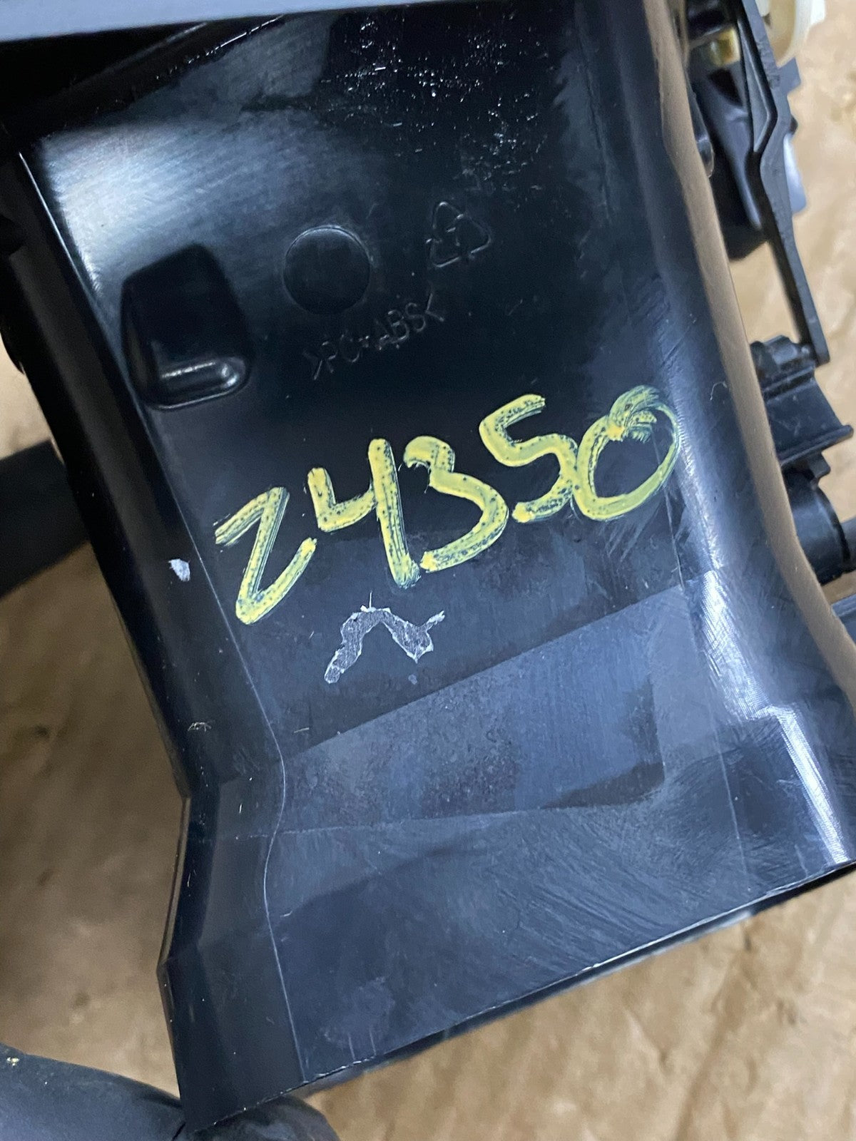2011-2018 Volvo S60 Radio Air Vent Bezel Panel Trim Oem Z4350 DG6