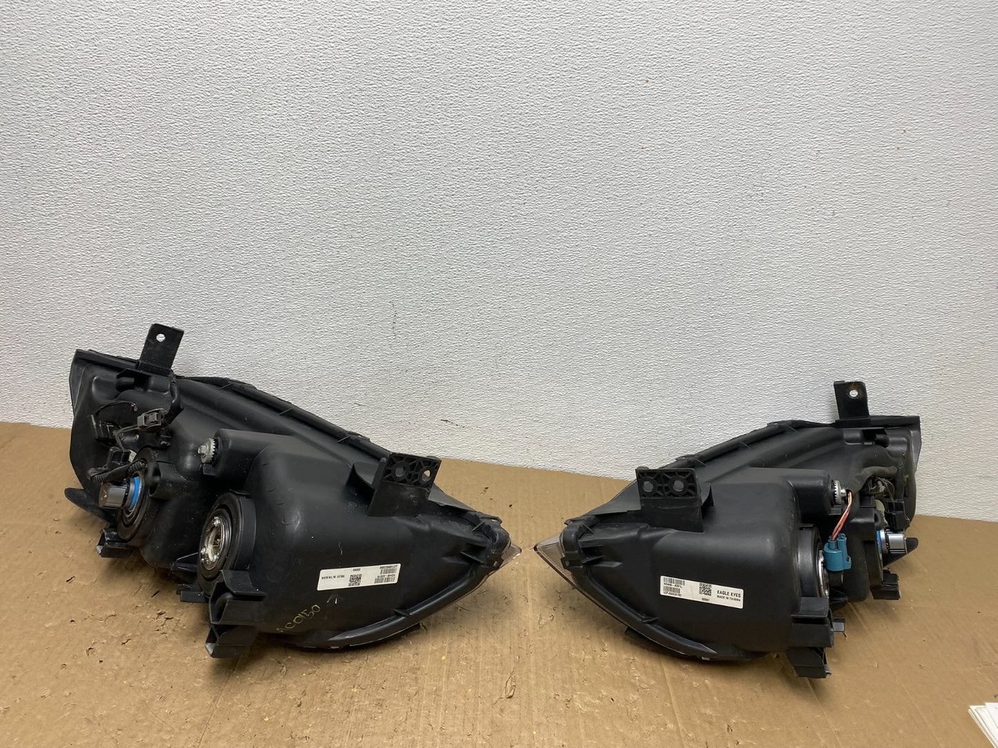 2004 2005 2006 Acura MDX Left+Right Headlights Halogen AC0150 DW3
