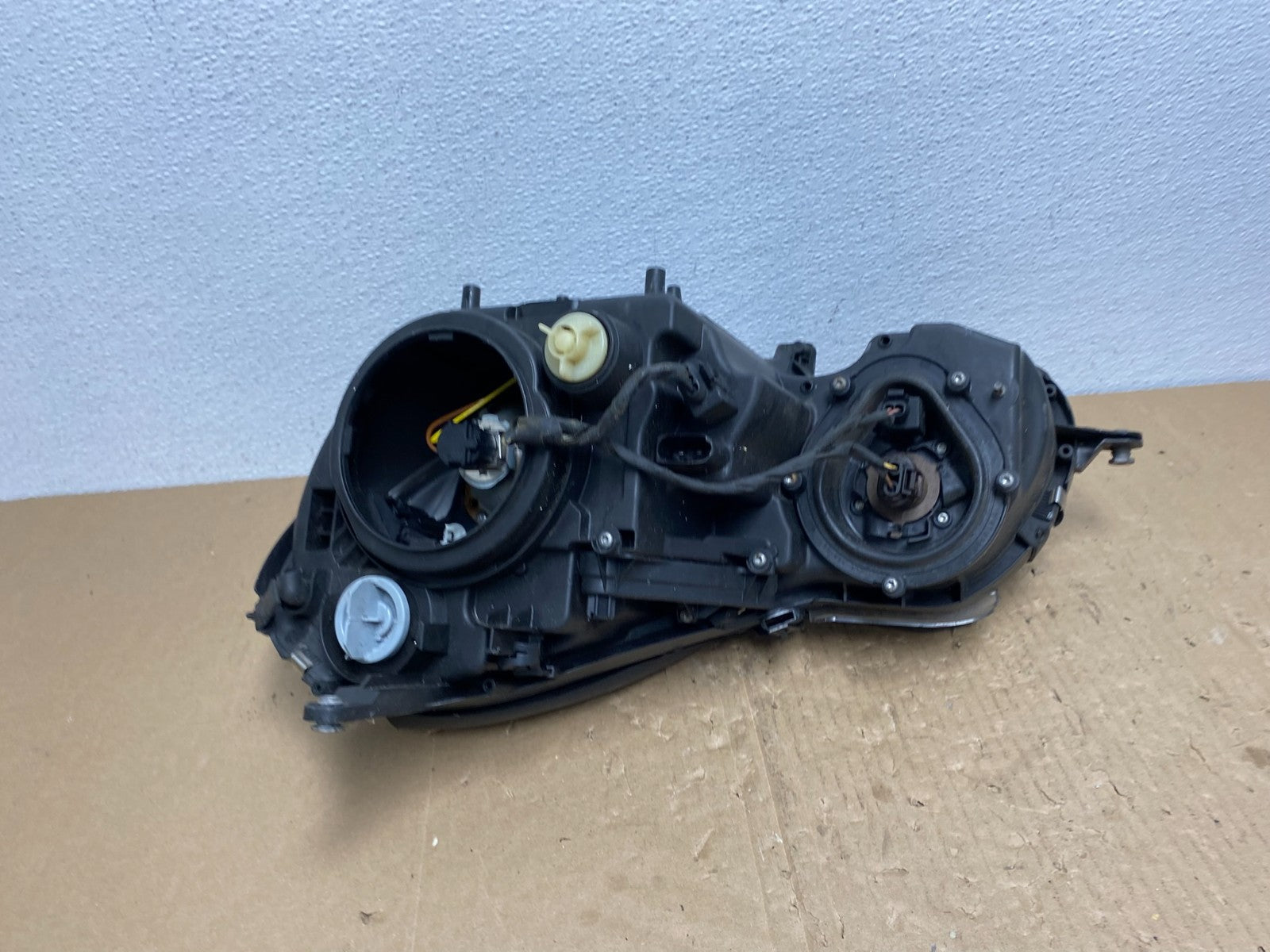 2003-2006 Mercedes E E320 E350 Class Right Passenger Halogen Headlight AB6955 DW6