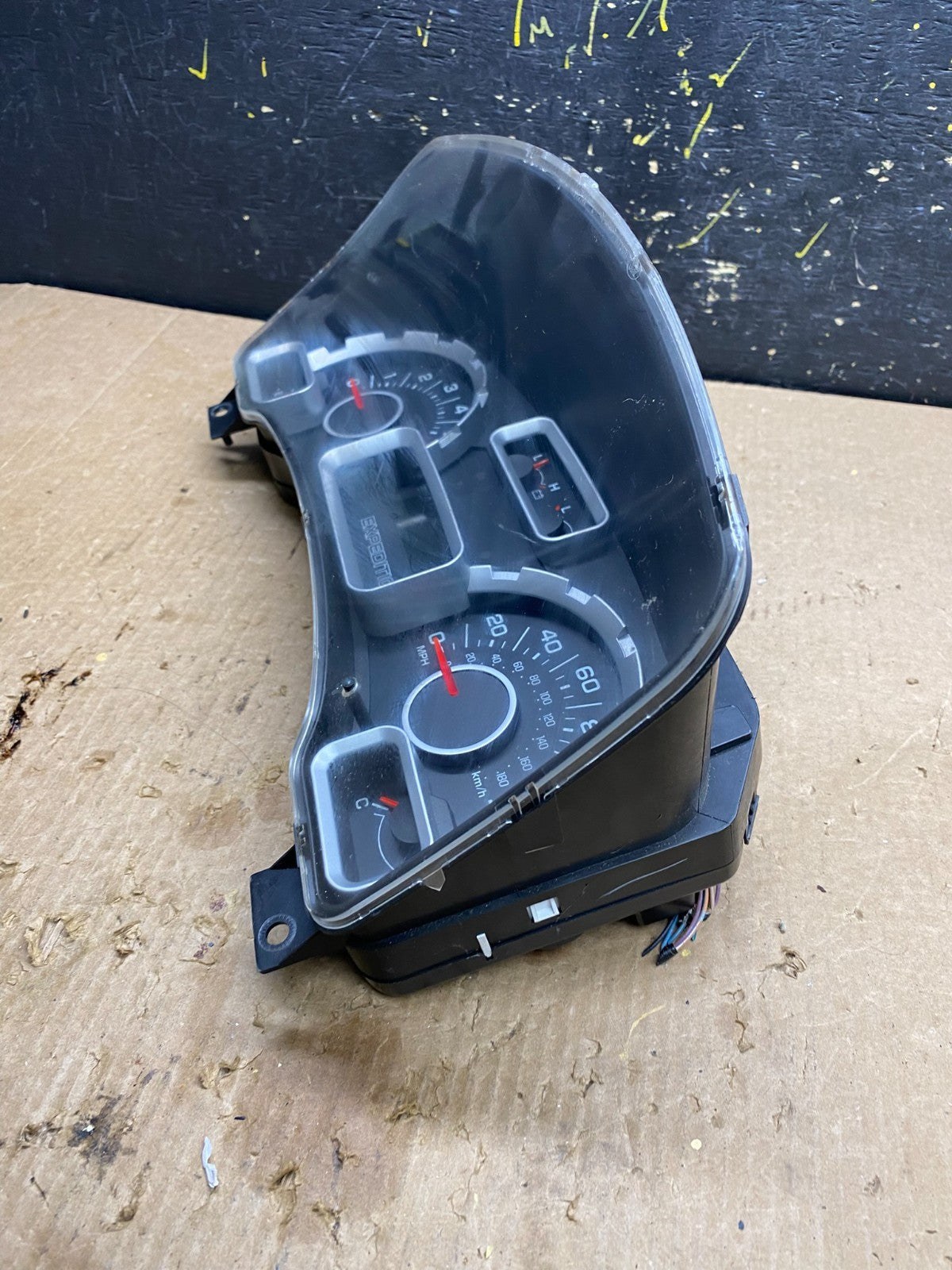 2007 2008 Ford Expedition Speedometer Cluster Gauge Z4547 DG2