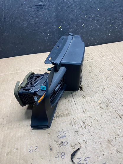 2020 to 2023 Ford  Explorer Console Radio Display Screen Air Vents Oem p3516 DG1