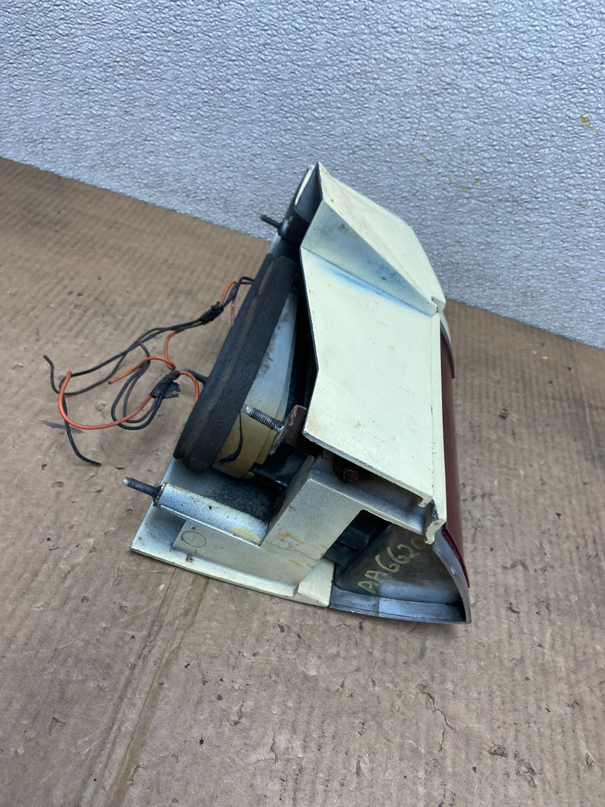 1980-1984 Lincoln Town Car Right Passenger Side Tail Light AA66206