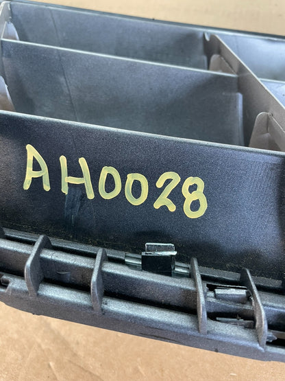 2008-2011 Mercedes-Benz W204 C300 C350 Front Grille Grill Aftermarket AH0028 DG7