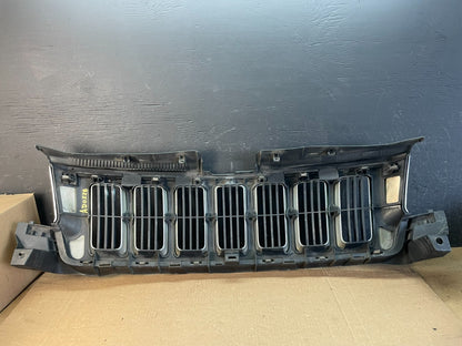 2011 to 2013 Jeep Grand Cherokee Front Upper Grill Grille AD0228 DG5