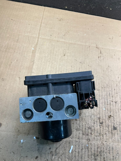 06-12 Mercedes R350,GL450,ML500 A2515452532 ABS AntiLock Brake Pump OEM w6790 DG2