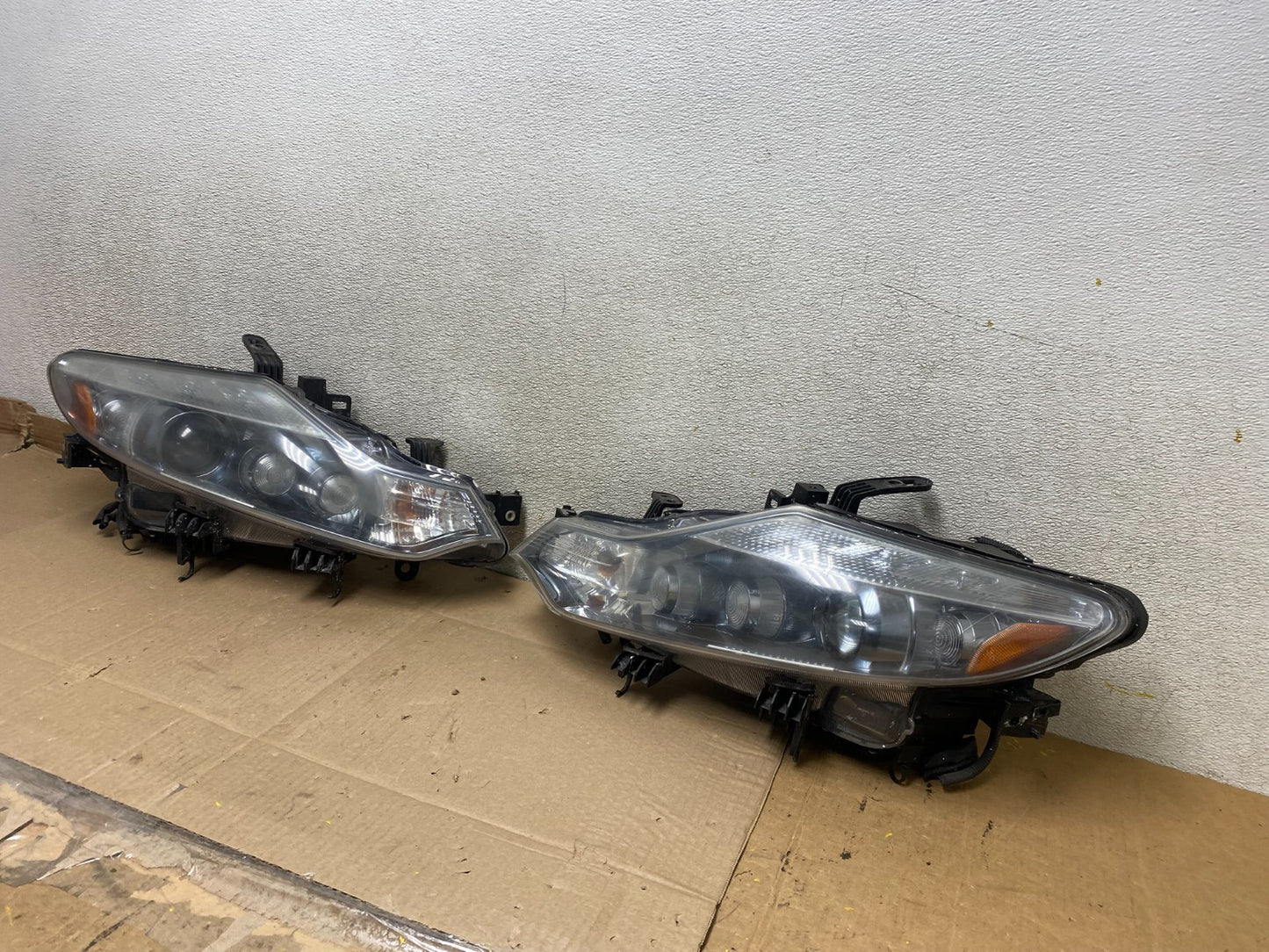 Xenon 2011 2012 2013 2014 Nissan Murano Headlights Left+Right U6654 DW1