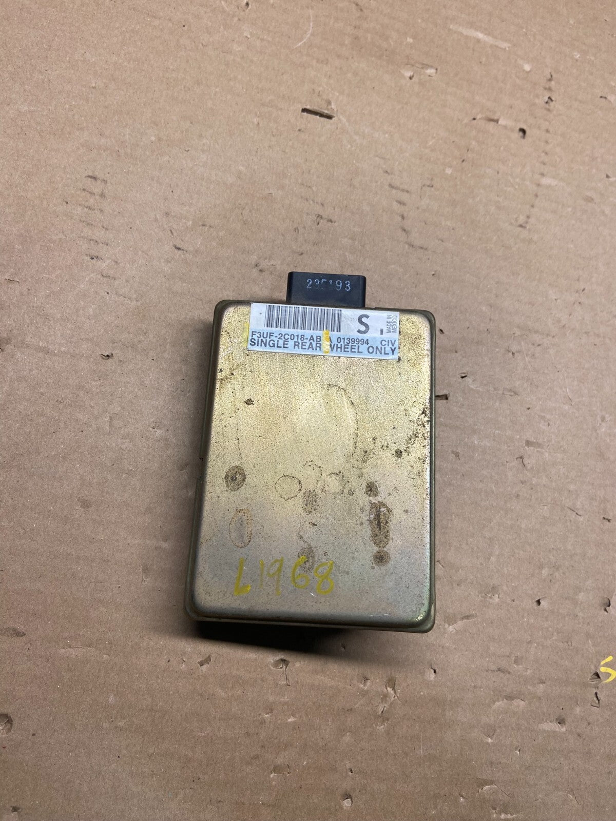 1992 - 1996 Ford E350 ABS Control Module Unit OEM L1968 DG0