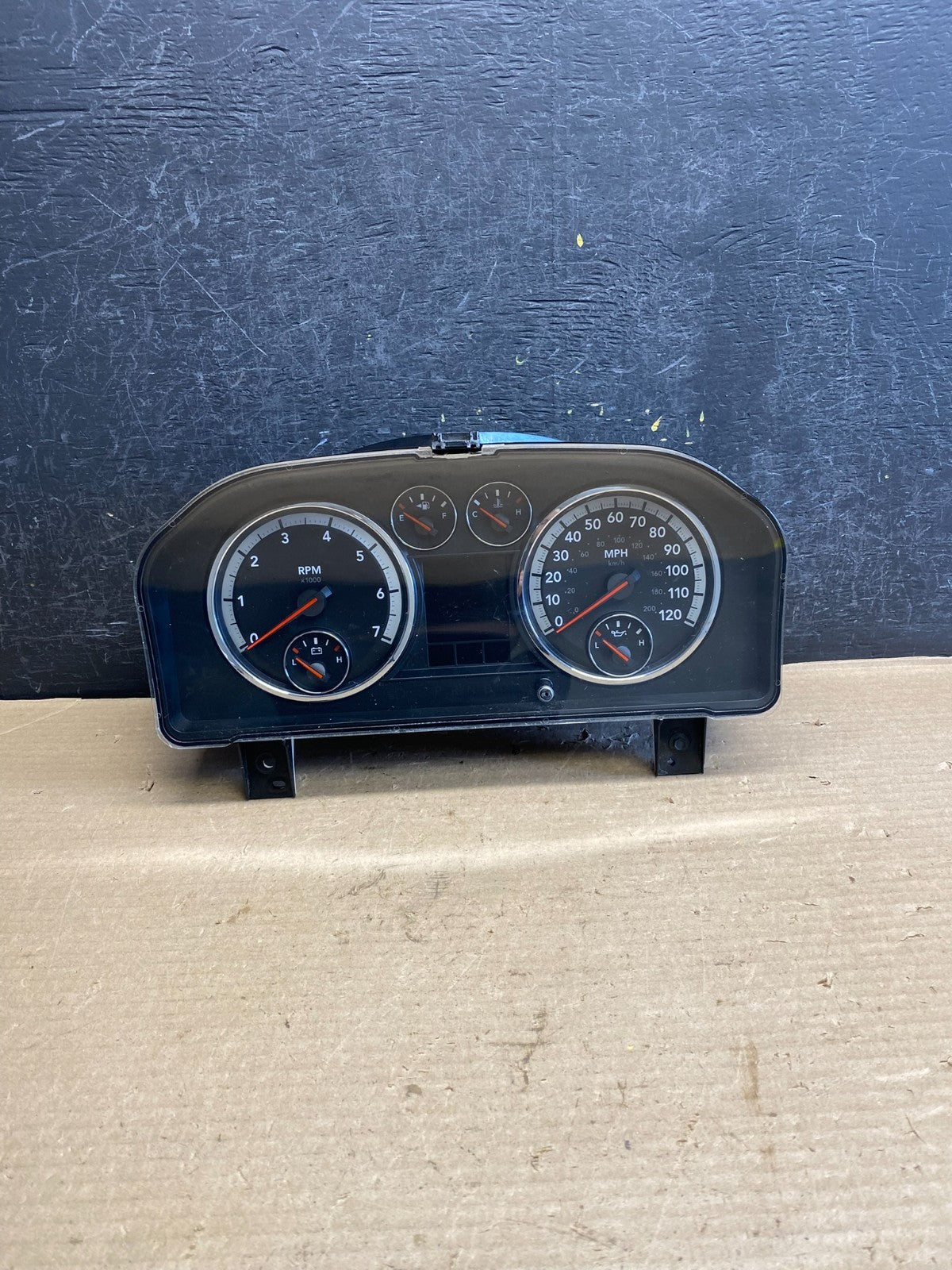 2011 Dodge Ram 1500 Instrument Speedometer Gauge Cluster AH3848 DG0