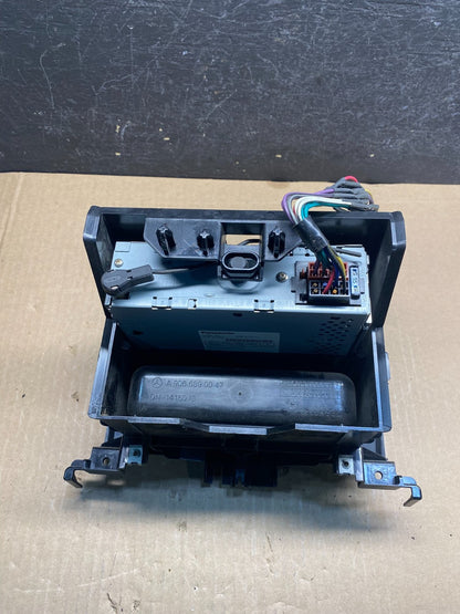 2009 Freightliner Sprinter CD PLAYER Equipment Radio PANASONIC CQ5101U AE7901 DG5