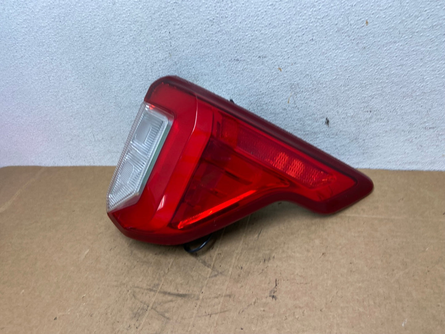 2020 2021 2022 2023 Ford Explorer Right Passenger Side Tail light AD6352 LK1