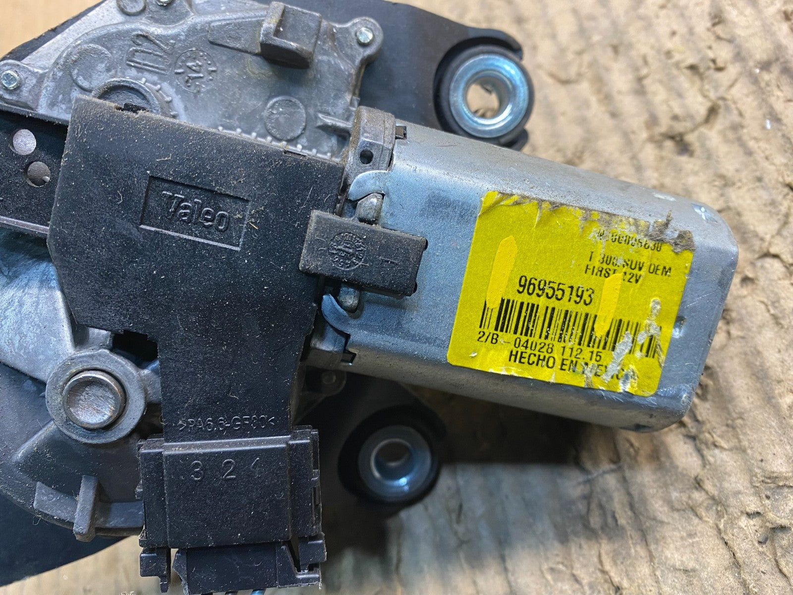 2013 to 2020 Buick Encore Windshield Rear Wiper Motor y1420 DG4
