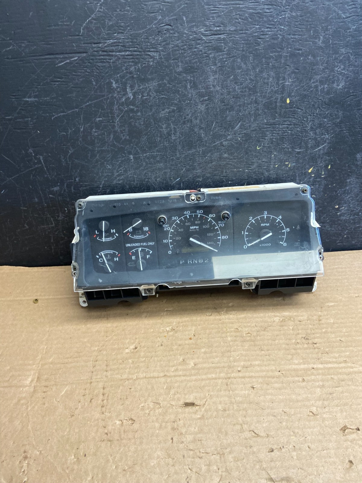 1992 to 1997 Ford F250 F350 Speedometer Cluster Gauge af2640 DG0