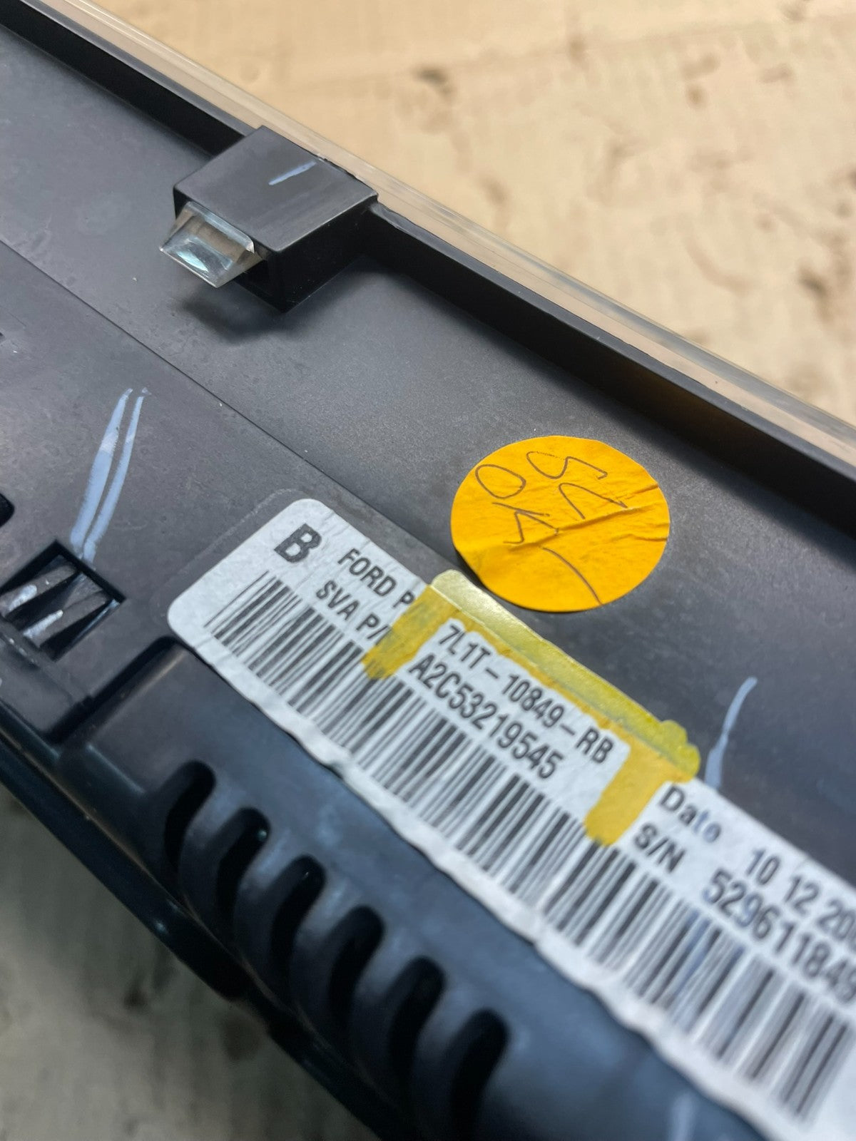 2007 2008 Ford  Expedition Speedometer Cluster Gauge OEM X9970  DG9