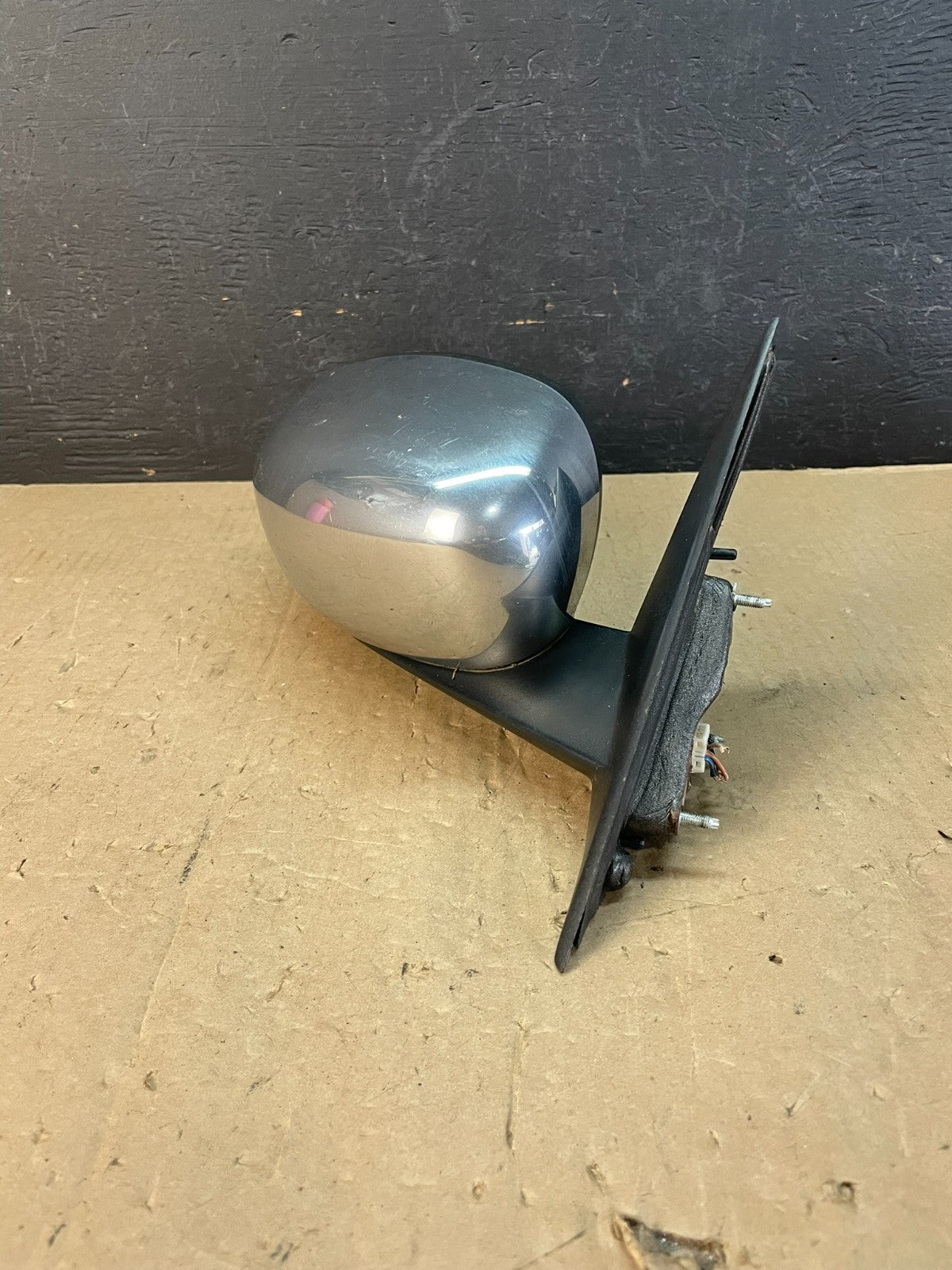 2005 to 2010 Chrysler 300 Right Passenger RH View Door Mirror AD5847 DW1