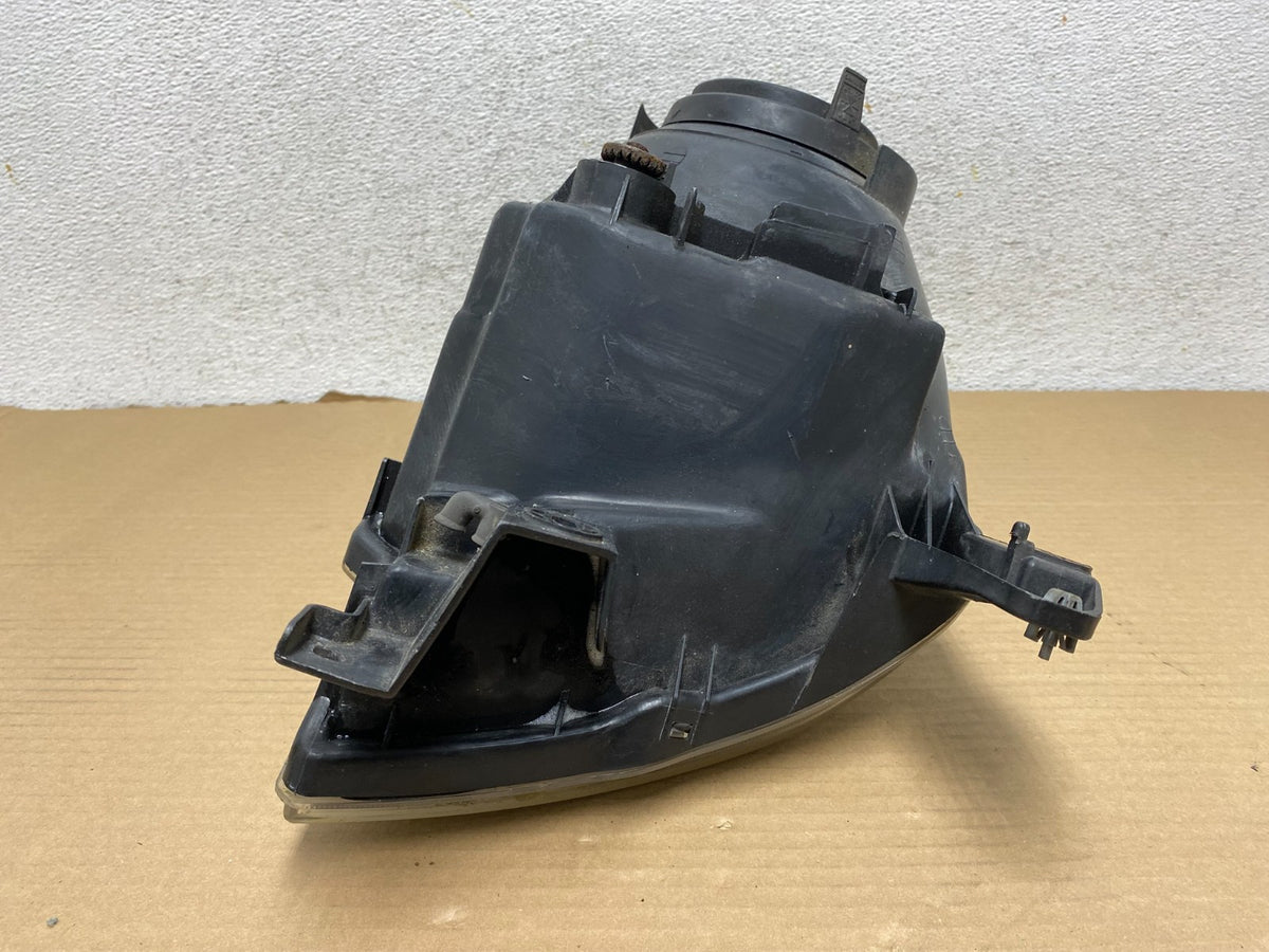 2000 to 2004 Mitsubishi Montero Pajero Left Driver LH Headlight AG9311 DW9