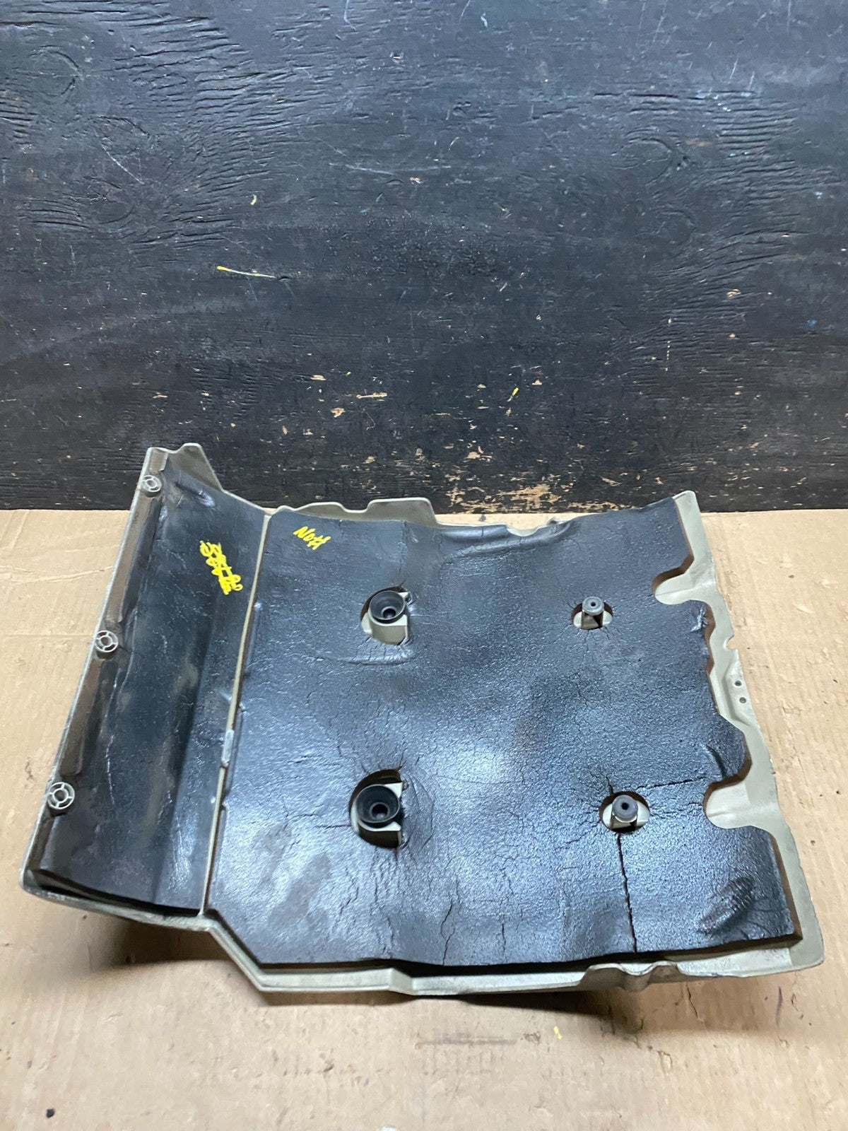 1997 to 2004 Cadillac Deville Seville Northstar Engine Motor Cover U0302 DG7