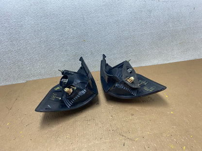2003 - 2008 Pontiac Vibe Left+Right Side Tail Lights OEM Z7911 DW7