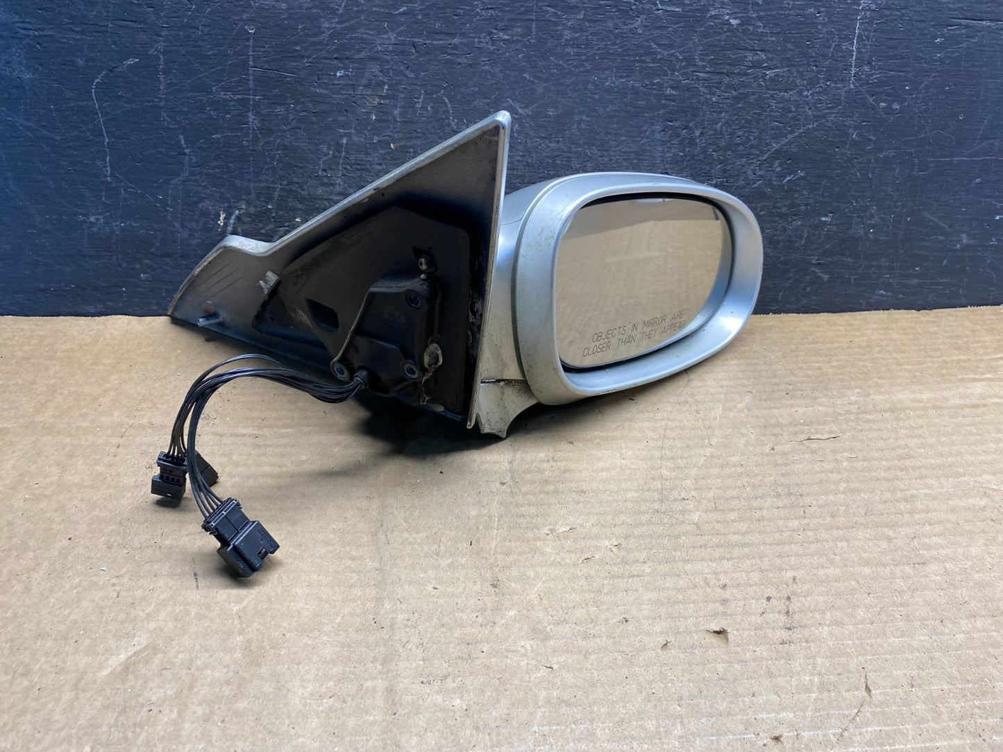 2000 to 2003 Mercedes CLK 320 430 Passenger Right Side View Mirror AD9756 DW2