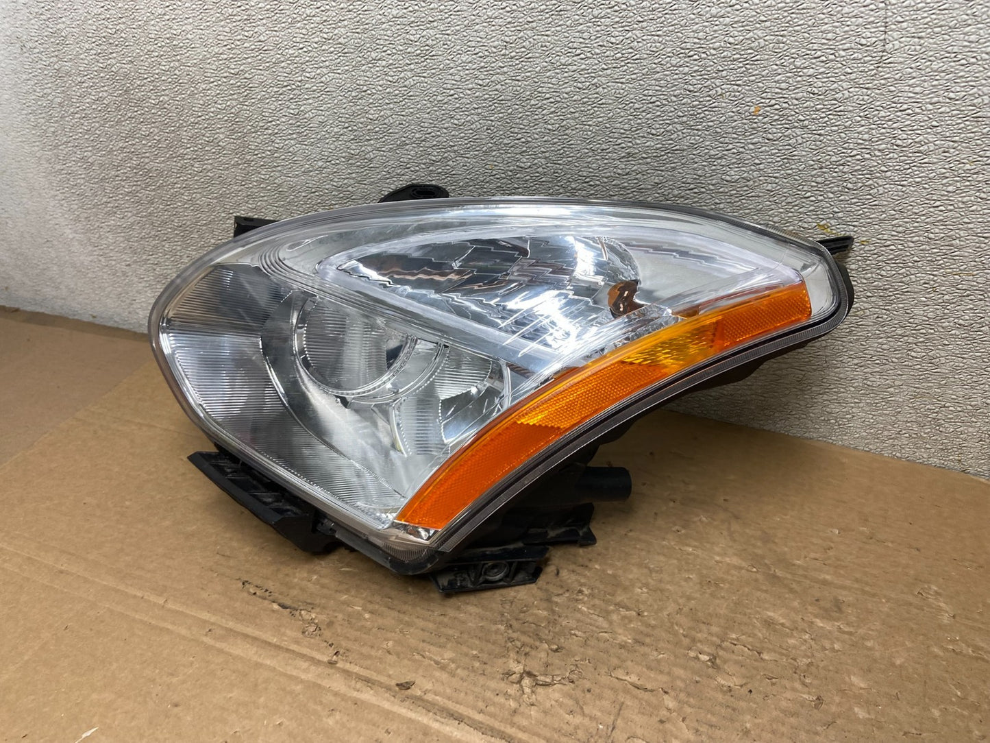 2008 to 2013 Nissan Rogue Left Driver LH Halogen Headlight DEPO AB4864 DW1
