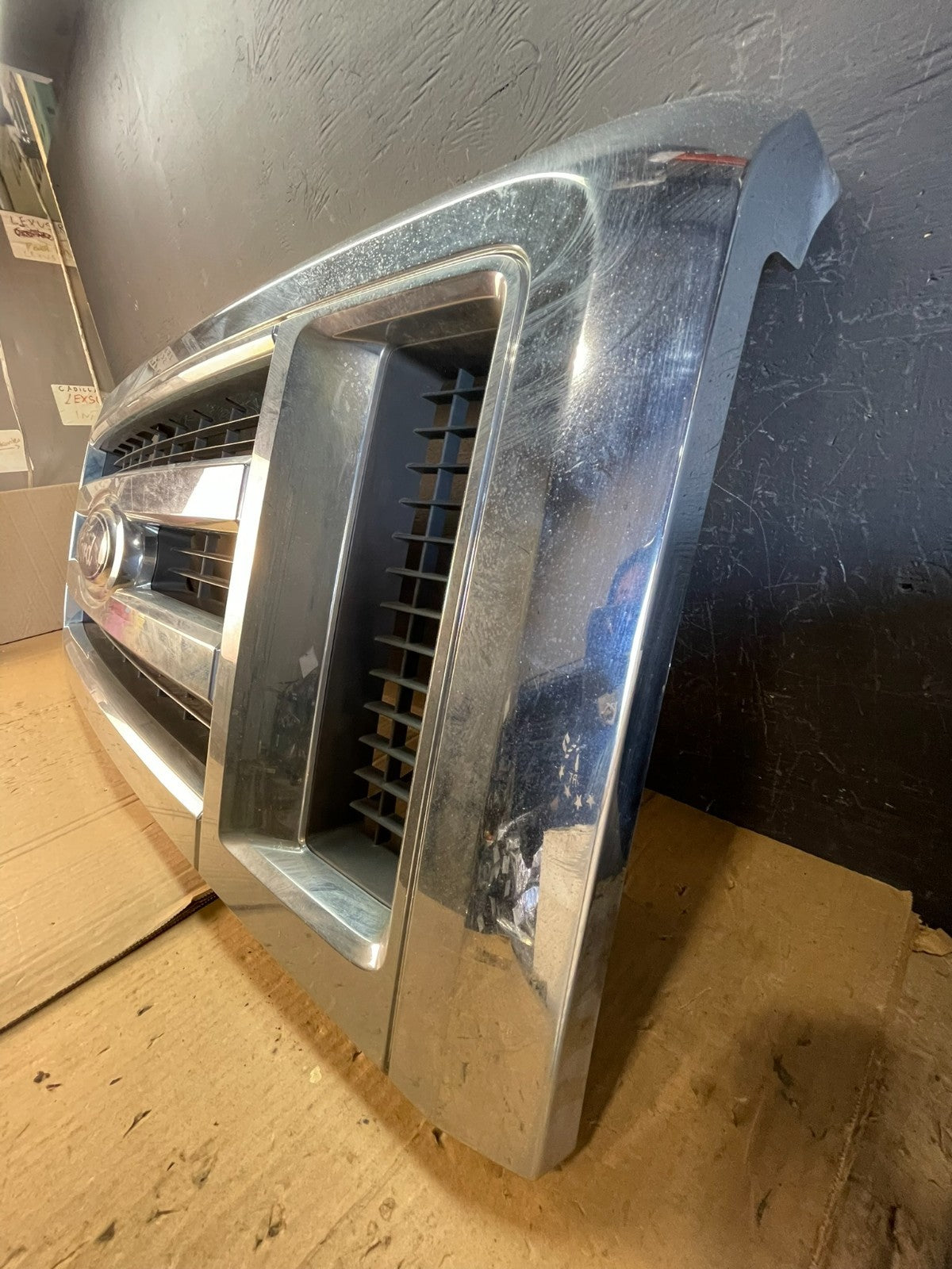 2008 to 2014 Ford Econoline E150 E250 Front Upper Chrome Grill Grille AC5451 DG1
