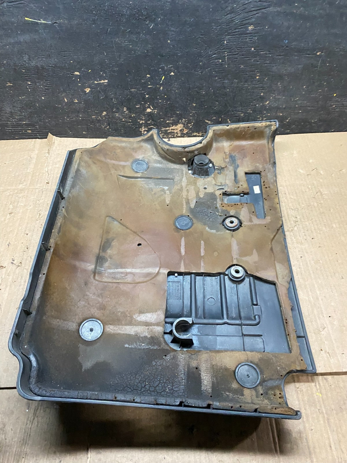 2002 to 2004  Lincoln Navigator 5.4L V8 Engine Motor Cover U0327 DG6