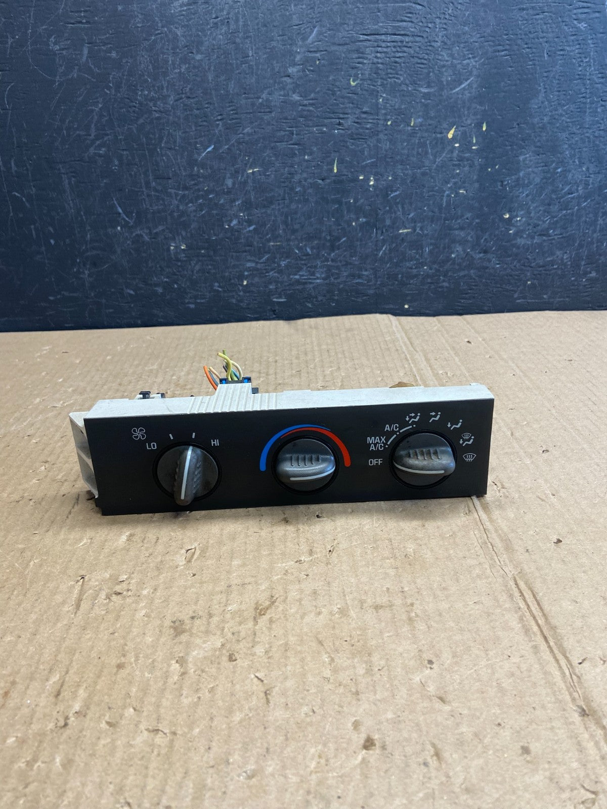 2001 - 2007 GMC Chevrolet Express 1500 Climate Control A/C ae3894 DG0