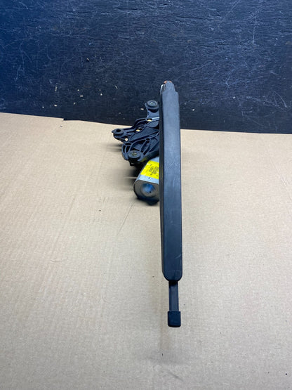2011 to 2019 Ford Explorer Rear Windshield Wiper Motor AH4671 DG2