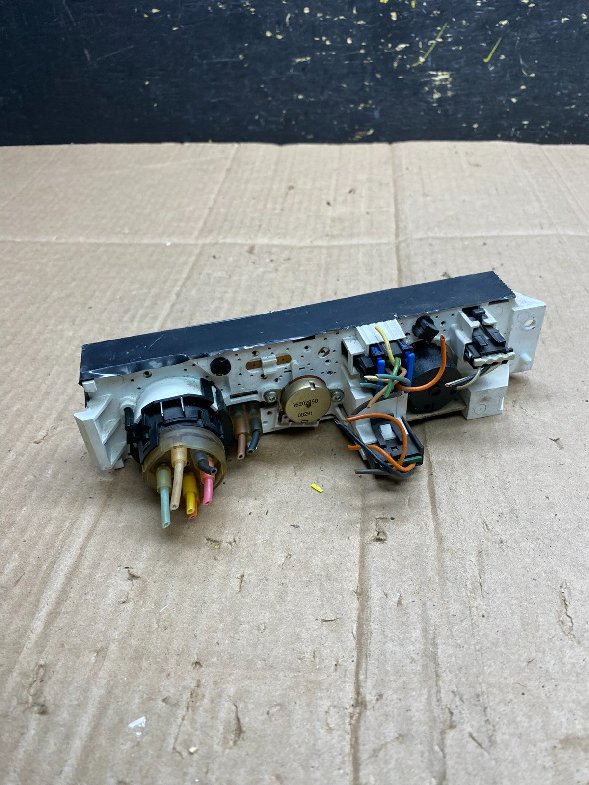 2001 - 2007 GMC Chevrolet Express 1500 Climate Control A/C AA4724 DG3