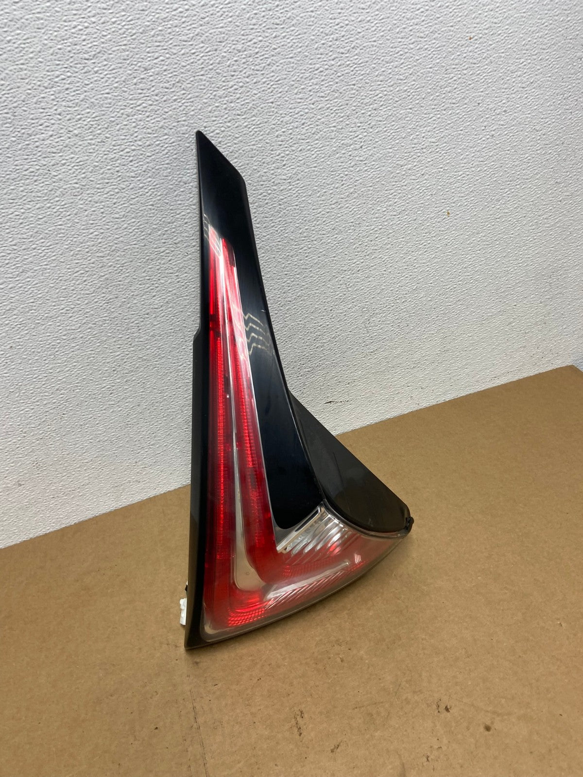 2015 to 2018 Nissan Murano Right Passenger Side Tail Light Inner Oem AC1712 LK2