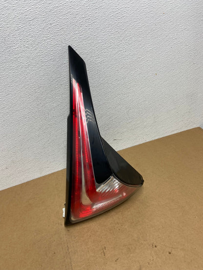 2015 to 2018 Nissan Murano Right Passenger Side Tail Light Inner Oem AC1712 LK2