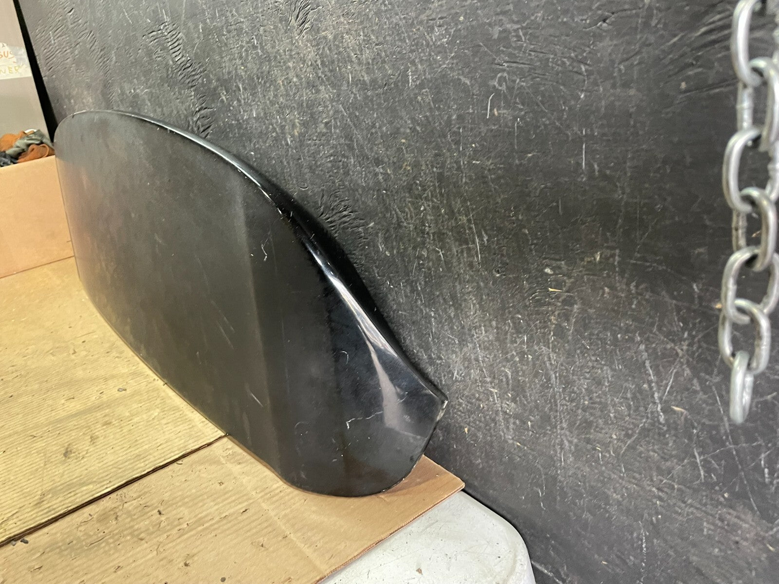 2004 to 2009 Lexus RX330 RX350 Rear Trunk Tail Gate Lift Gate Spoiler J40931