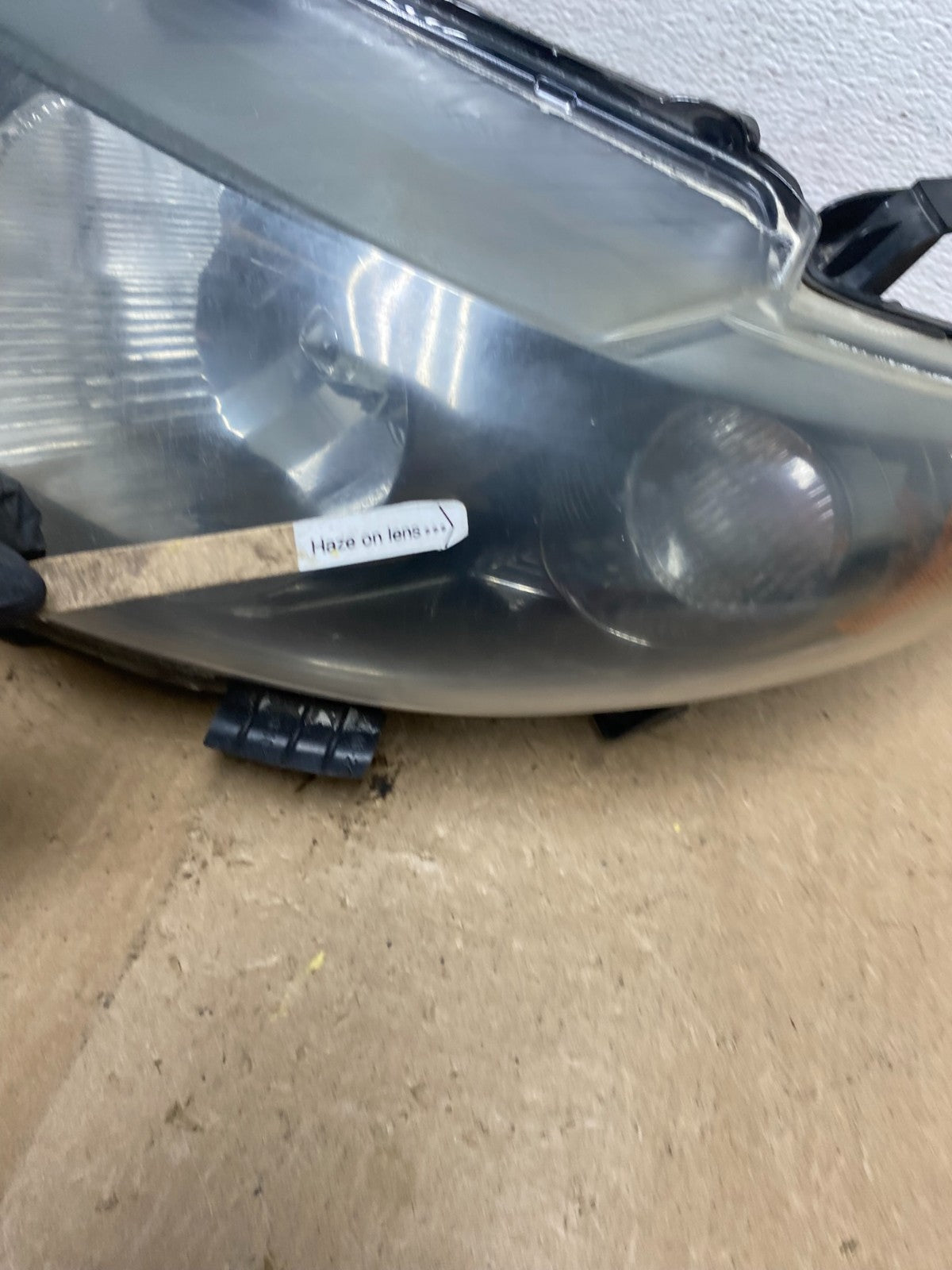 2009 to 2010 Toyota Corolla Left Driver LH Headlight AC5851 DW4