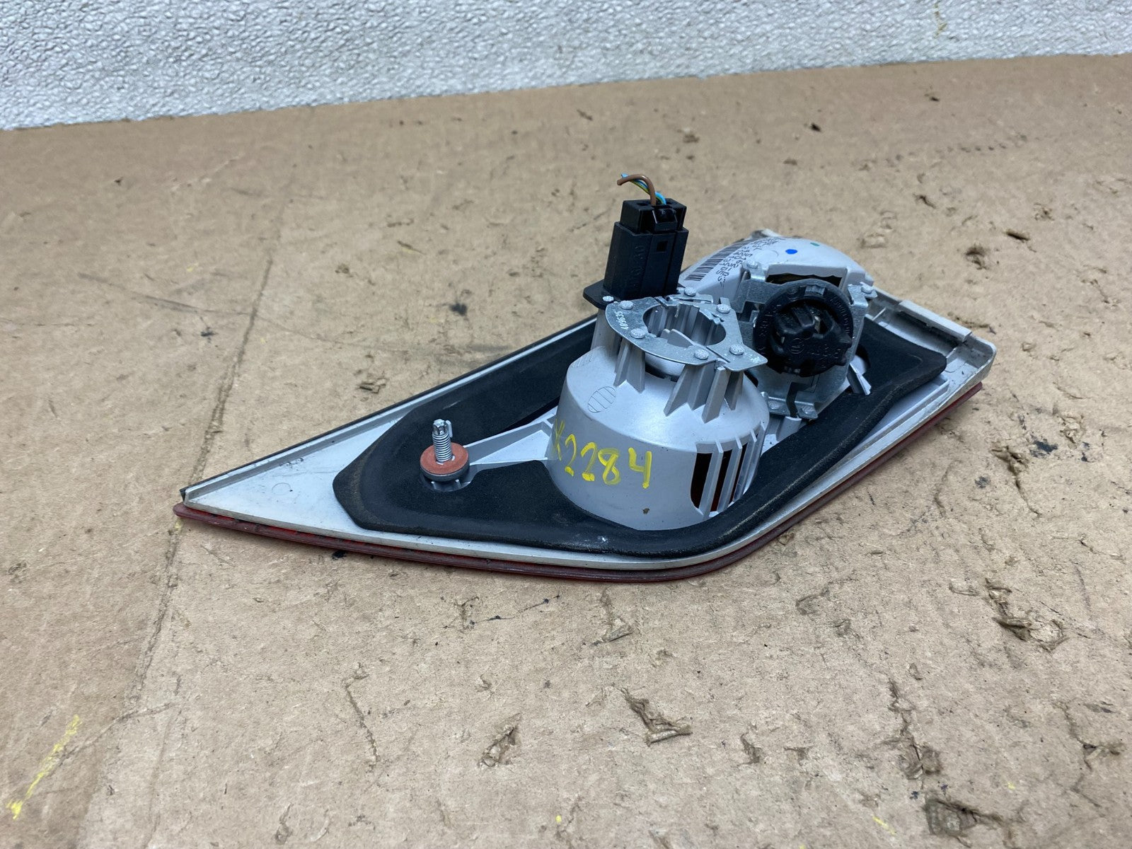 2004 2005 2006 Bmw X3 Left Driver Lh Inner Tail Light OEM X2284 DW8