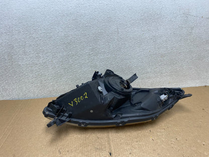 2004 - 2005 Toyota Prius Left Driver Lh Halogen Headlight V3002 DW7
