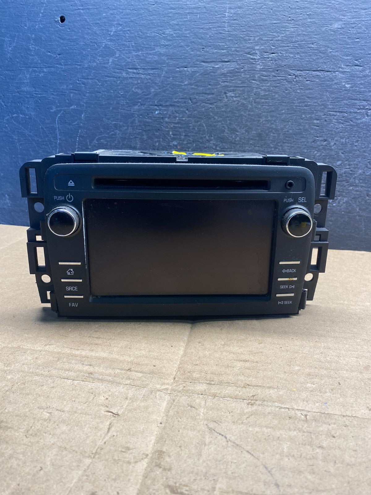 2015 2016 GMC Acadia Radio Display Screen AM/FM AUX AE8253 DG0