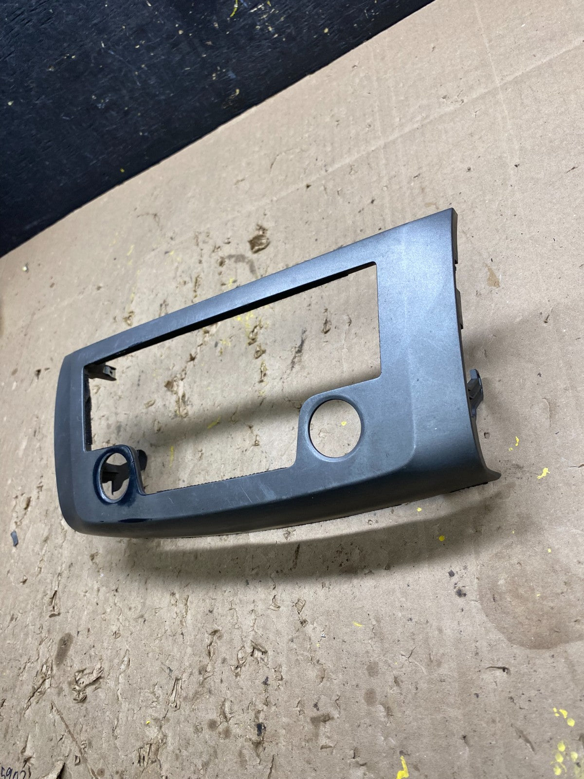 2015 2019 Nissan Sentra Radio Trim Bezel Panel 682603sg1a u5320 DG1