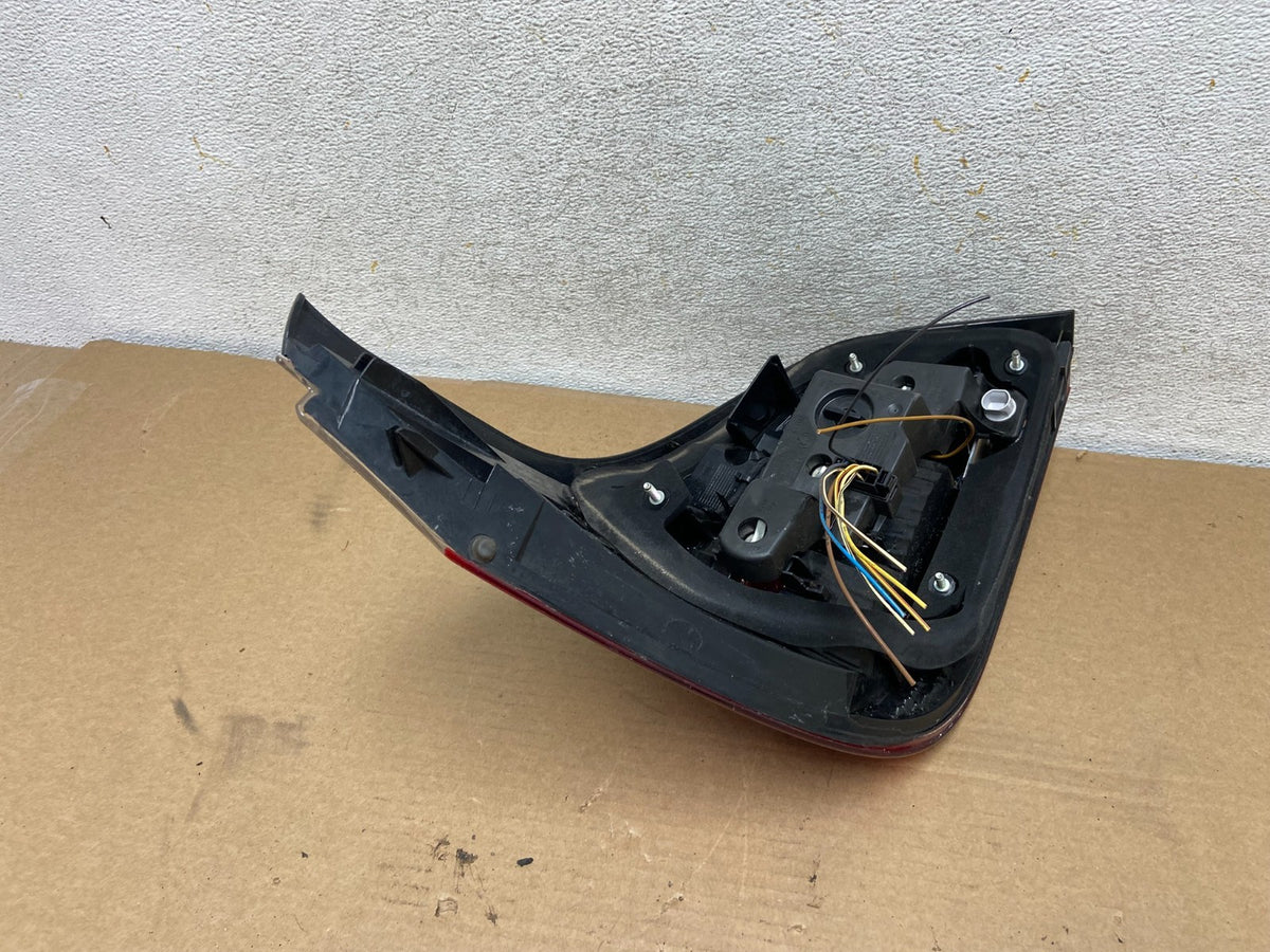 2008 2009 2010 BMW 5 525i 530i Right Passenger Rh Tail Side Light AH4450 DW7