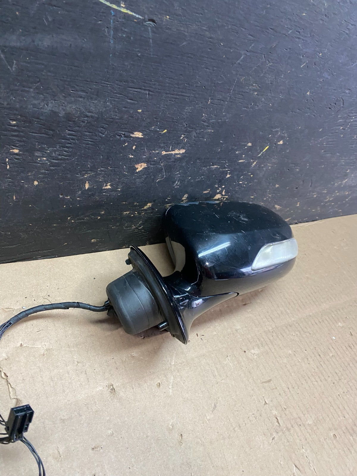2007-2009 Mercedes E-Class  Left Driver Lh Side Door Mirror Turn Signal U0124 DG2