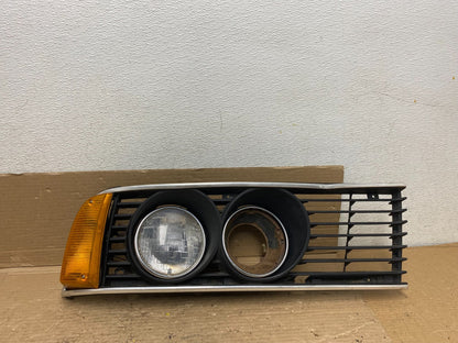 1978 to 1982 BMW 7 E23 733i  Right Passenger Halogen Headlight W/Cover o3701 DG0