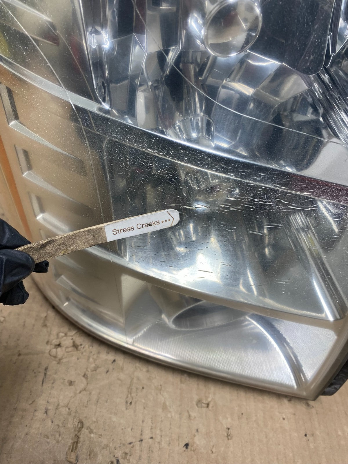 2007 - 2014 Cadillac Escalade Right Passenger Side Xenon HID Headlight AI9652 LK3